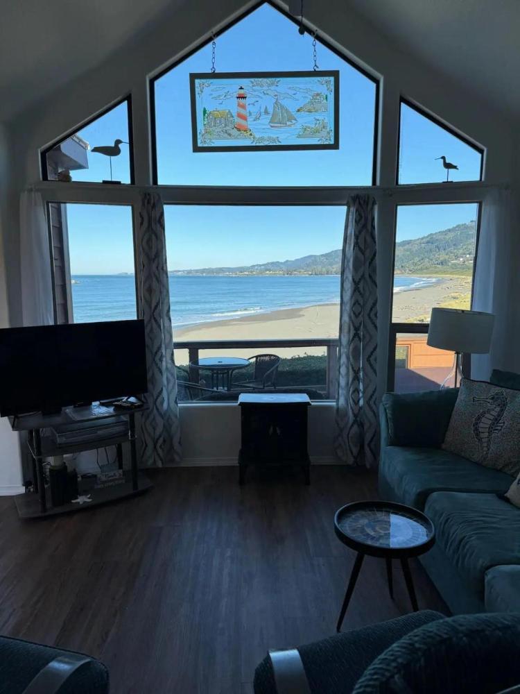 Bungalow - Beach Front interior